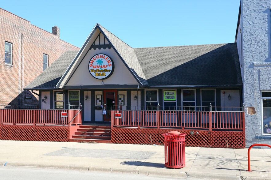95 16th Ave SW, Cedar Rapids, IA for sale - Primary Photo - Image 1 of 1