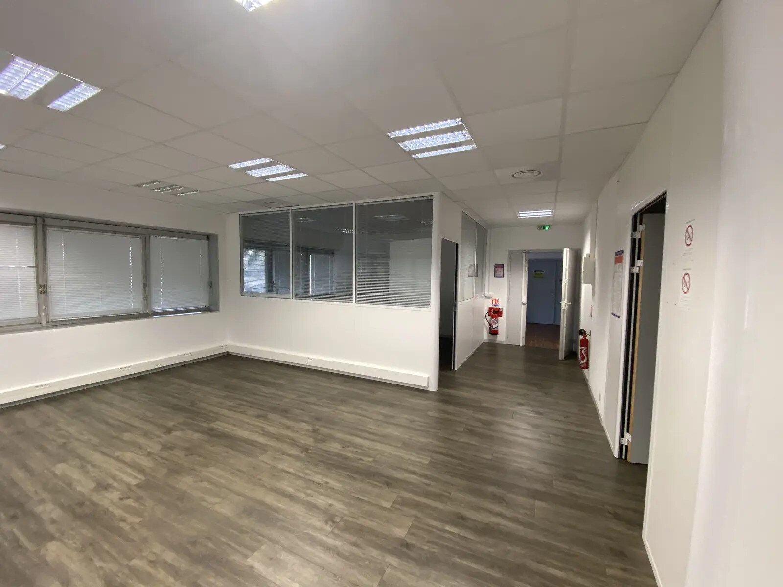 12 Avenue Ariane, Mérignac for sale Interior Photo- Image 1 of 21