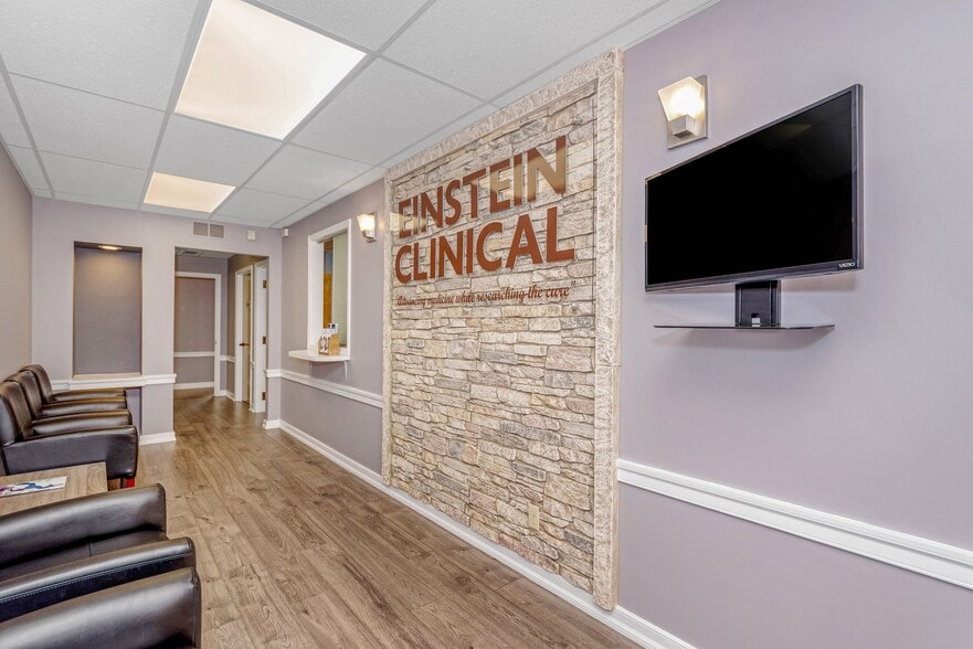 400-420 Coventry Dr, Phillipsburg, NJ for sale - Building Photo - Image 1 of 1