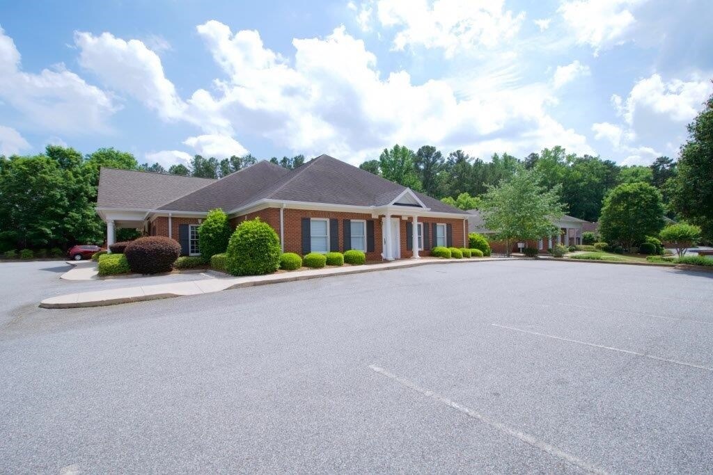 385 Hawthorne Ave, Athens, GA for sale Primary Photo- Image 1 of 1