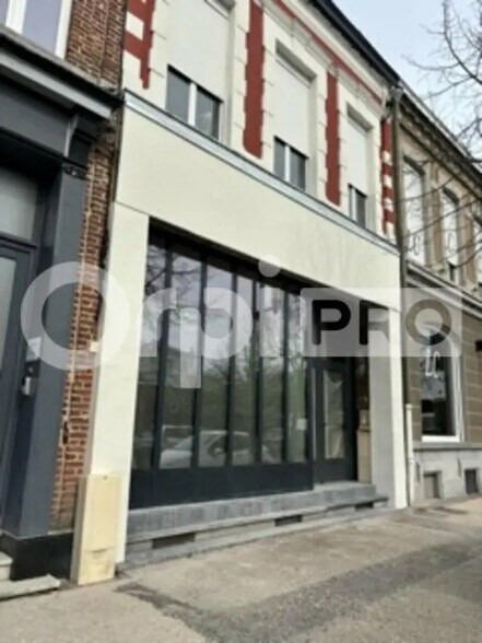Retail in Armentières for lease - Building Photo - Image 1 of 7