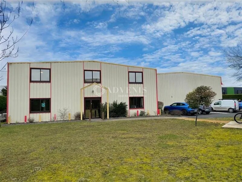 Flex in Olivet for lease Building Photo- Image 1 of 13