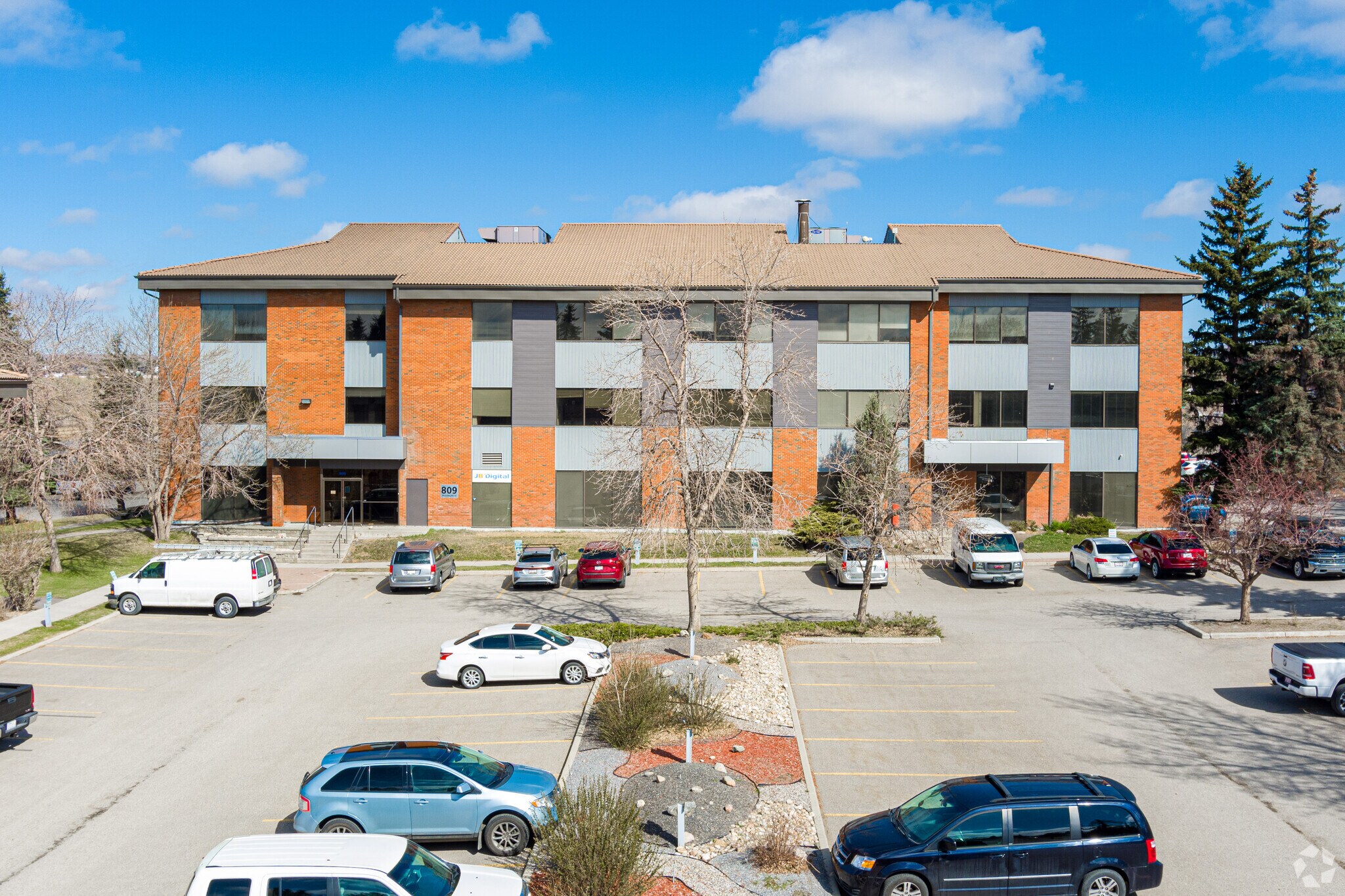809 Manning Rd NE, Calgary, AB for lease Building Photo- Image 1 of 6