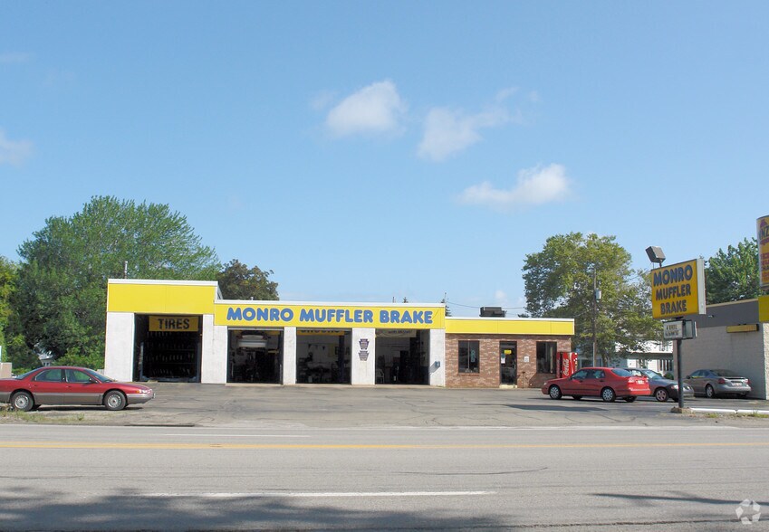 3806 W Ridge Rd, Erie, PA 16506 Monro Muffler Brake & Service