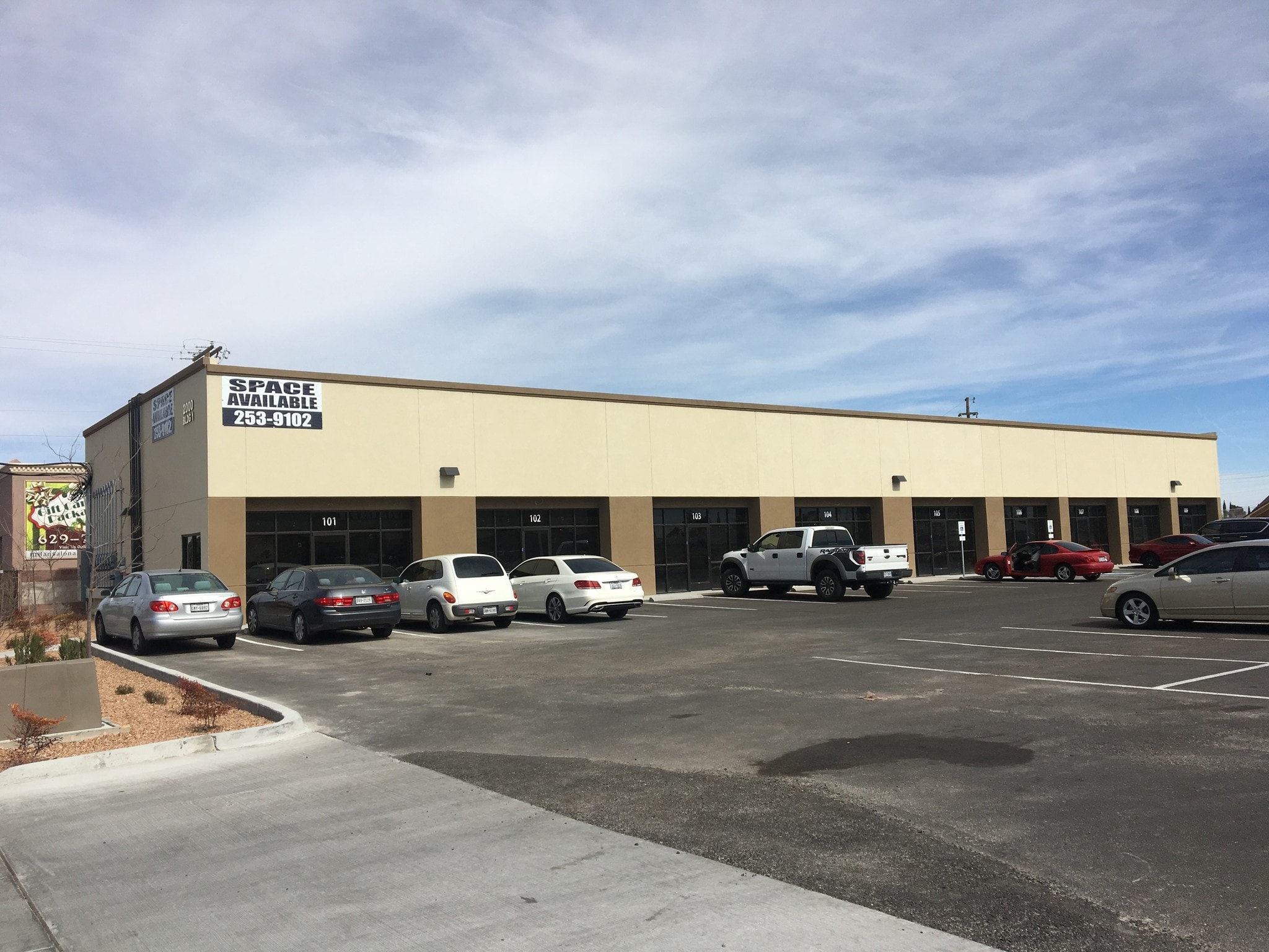 2000 Lomaland Dr, El Paso, TX for lease Primary Photo- Image 1 of 15