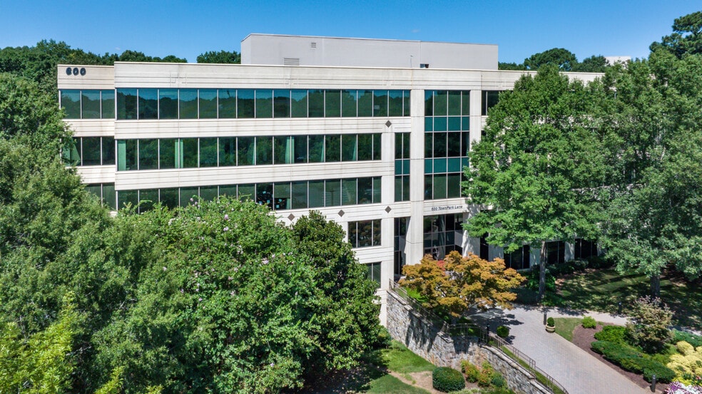 245 TownPark Dr, Kennesaw, GA for lease - Building Photo - Image 1 of 25