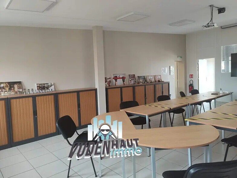 Office in Tournefeuille for lease - Interior Photo - Image 3 of 9