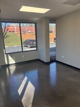 5010 B U Bowman Dr, Buford, GA for lease Interior Photo- Image 2 of 7