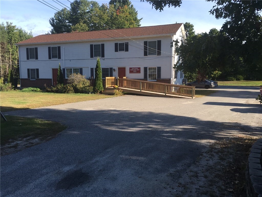 211 Tandberg Trl, Windham, ME for sale Primary Photo- Image 1 of 1