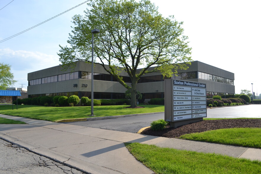 210 N Hammes Ave, Joliet, IL for lease - Building Photo - Image 1 of 13