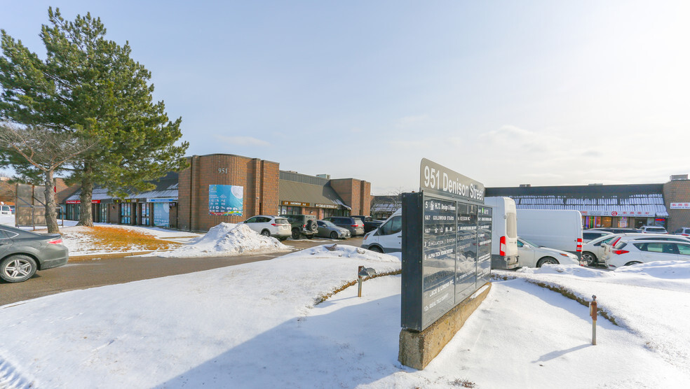 951 Denison St, Markham, ON for sale - Primary Photo - Image 1 of 1