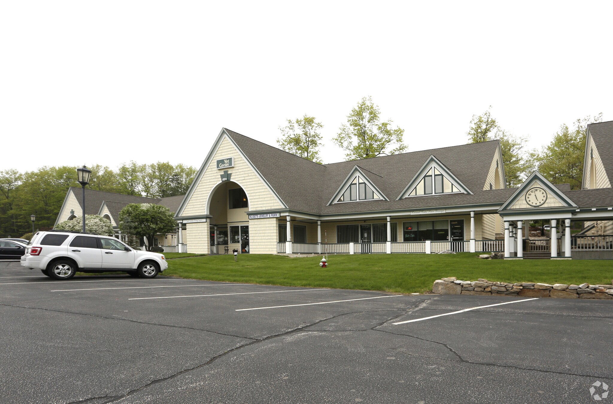 1461 Hooksett Rd, Hooksett, NH 03106