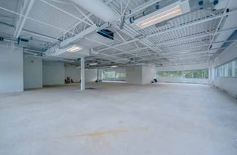 4225 Kincaid St, Burnaby, BC for sale Interior Photo- Image 2 of 5