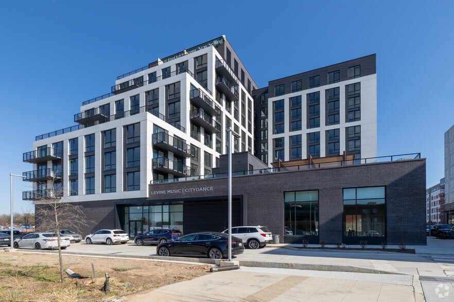 7123 Leesburg Pike, Falls Church, VA for lease - Building Photo - Image 3 of 5