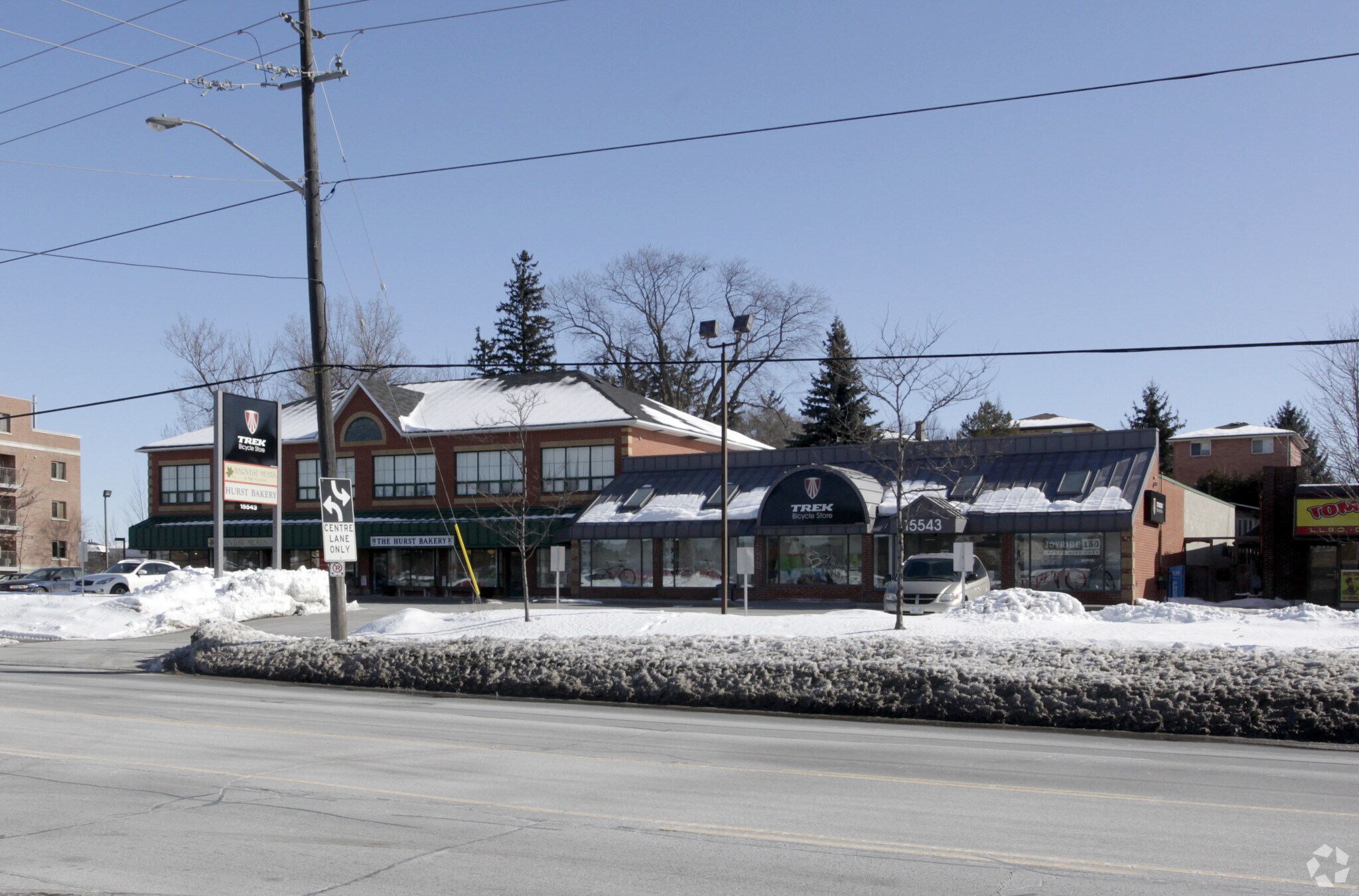 15543 Yonge St, Aurora, ON for sale Primary Photo- Image 1 of 1
