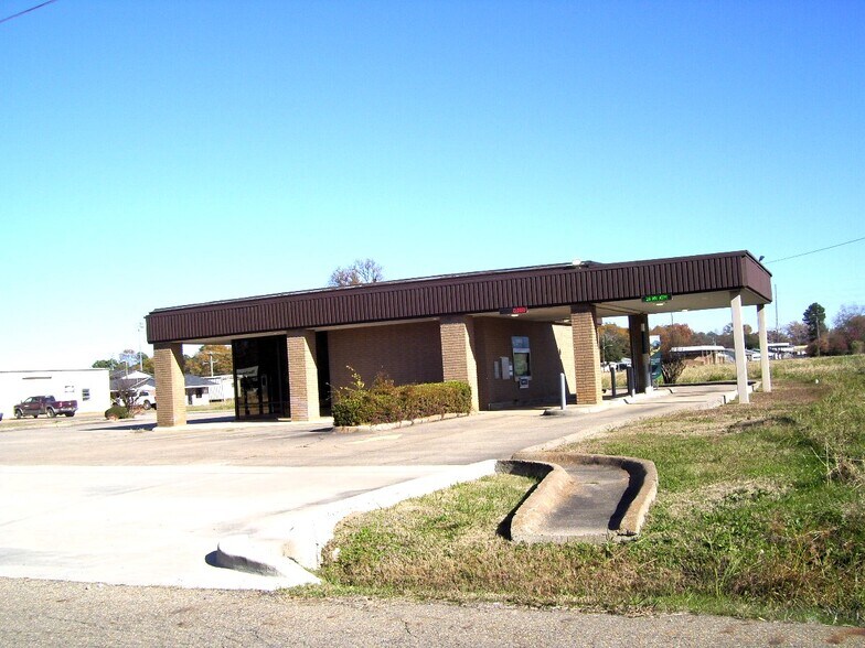 611 E Wood St, Ashdown, AR for sale - Primary Photo - Image 1 of 1