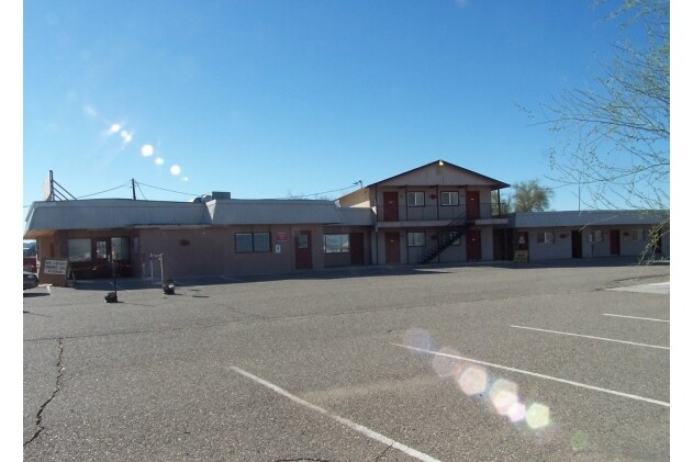 904 W Main St, Quartzsite, AZ for sale Primary Photo- Image 1 of 1