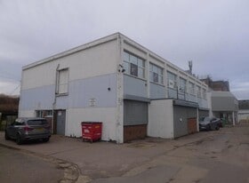 Unit 7 London Road Industrial Estate, Baldock HRT - Warehouse