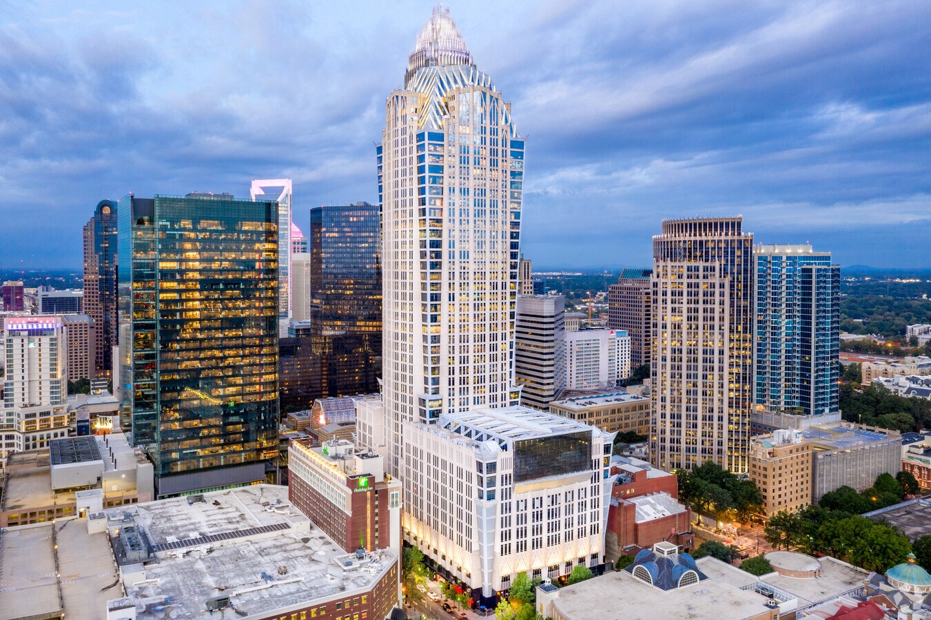 214 N Tryon St, Charlotte, NC 28202 Hearst Tower