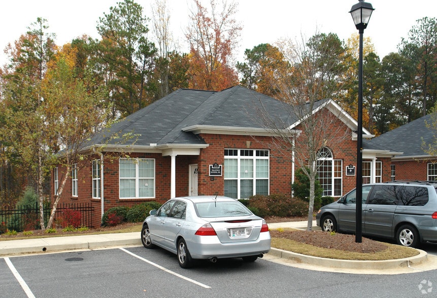 11539 Park Woods Cir, Alpharetta, GA for lease - Primary Photo - Image 1 of 39