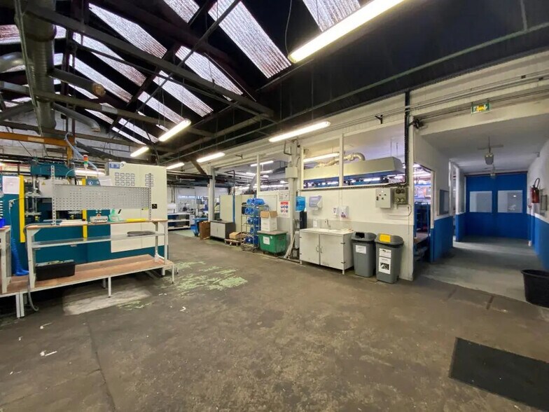 Flex in Angerville for sale - Interior Photo - Image 2 of 6