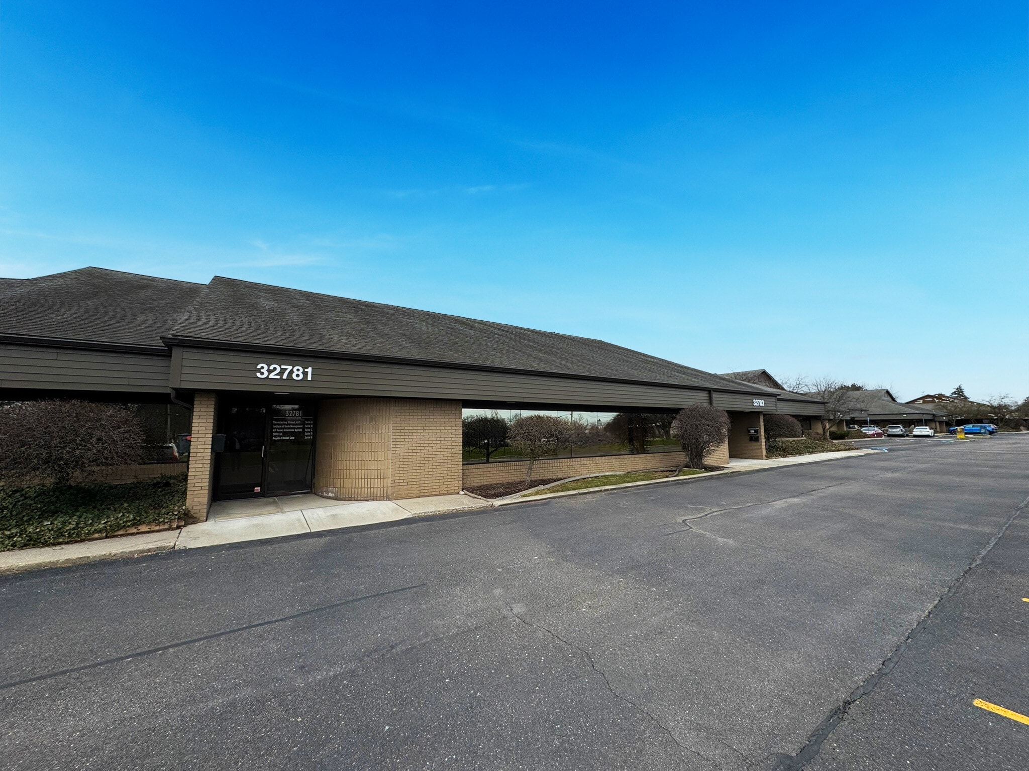 32781-32783 Middlebelt Rd, Farmington Hills, MI for sale Building Photo- Image 1 of 7