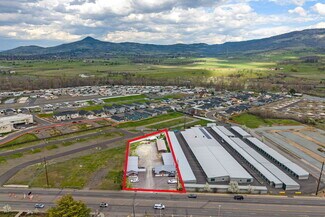 More details for 2 Units Zoned General Commercial – for Sale, Medford, OR