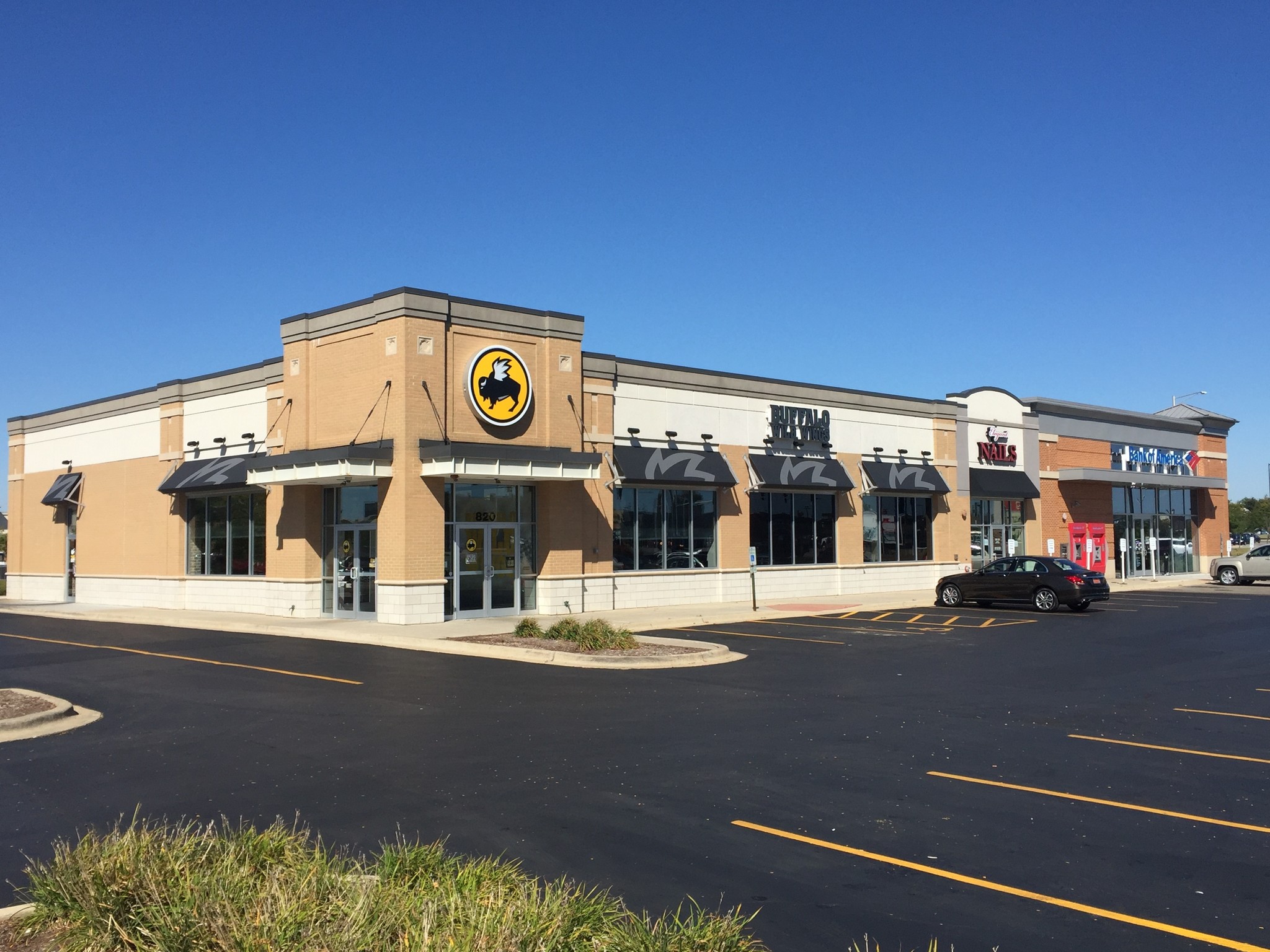 800-820 Commons Dr, Geneva, IL 60134 - Buffalo Wild Wings & Elegant ...