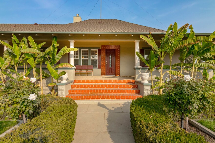 5107 Crows Landing Rd, Modesto, CA 95358