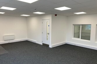 Peall Rd, Croydon for lease Interior Photo- Image 2 of 3