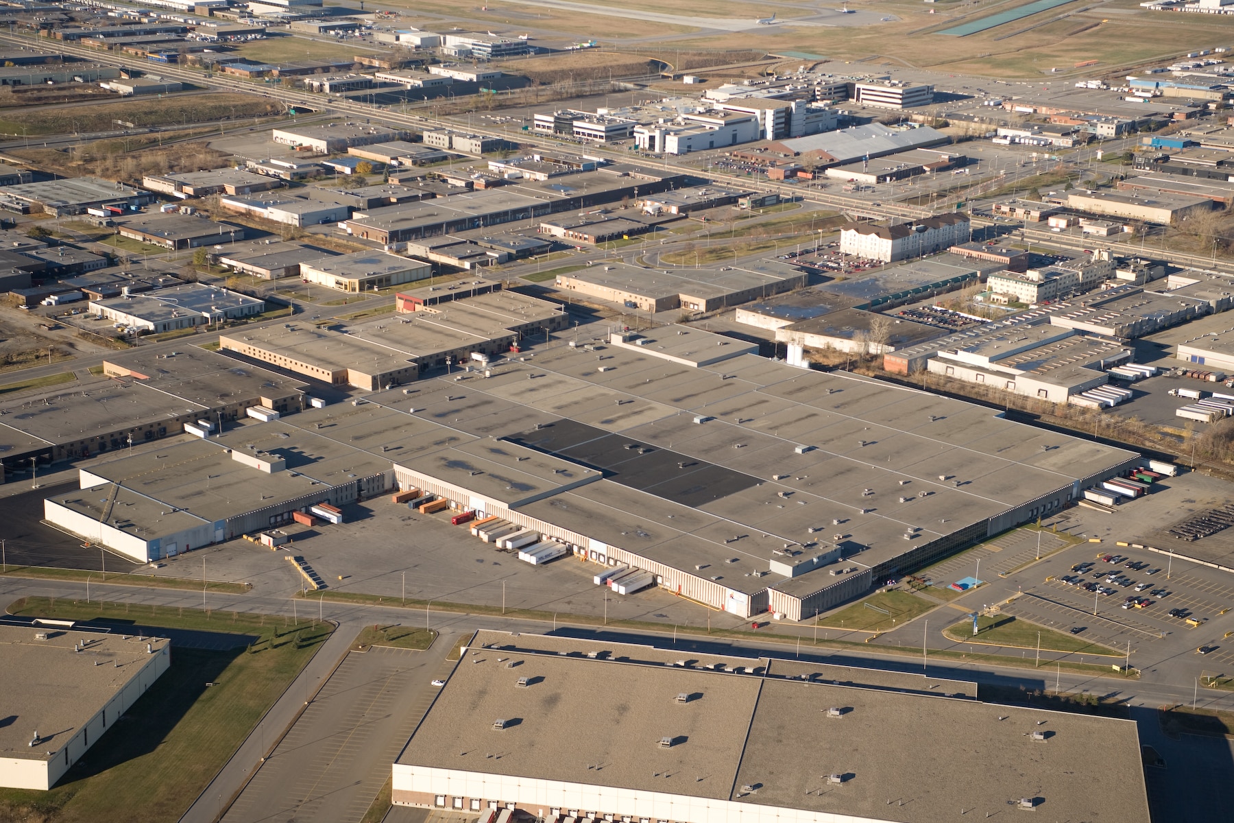 4505 Rue Hickmore, Montréal, QC for lease Building Photo- Image 1 of 6