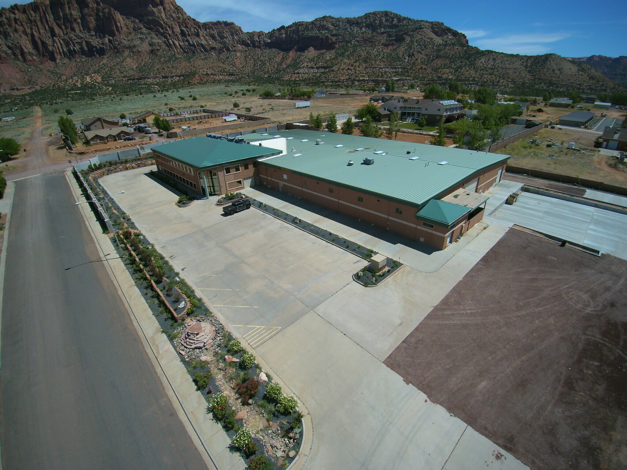 880 N Pinion St, Hildale, UT 84784 Industrial Property for Sale