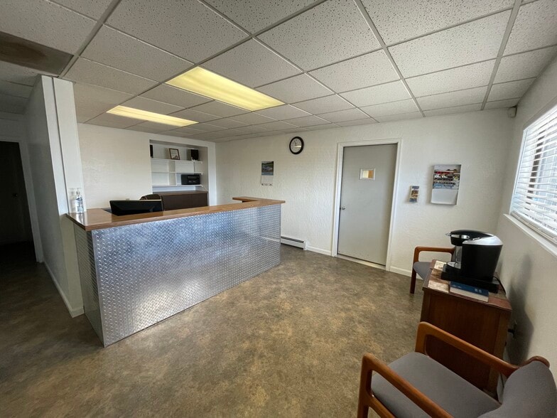 2912 Hill Ave, Grand Junction, CO for lease - Interior Photo - Image 3 of 17