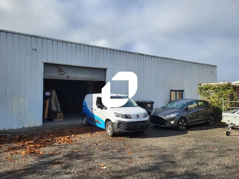 Office in Gradignan for lease - Building Photo - Image 1 of 6