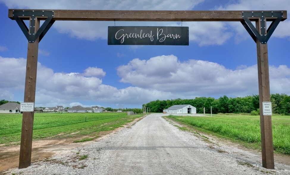 E 71st St, Broken Arrow, OK for sale - Building Photo - Image 2 of 11