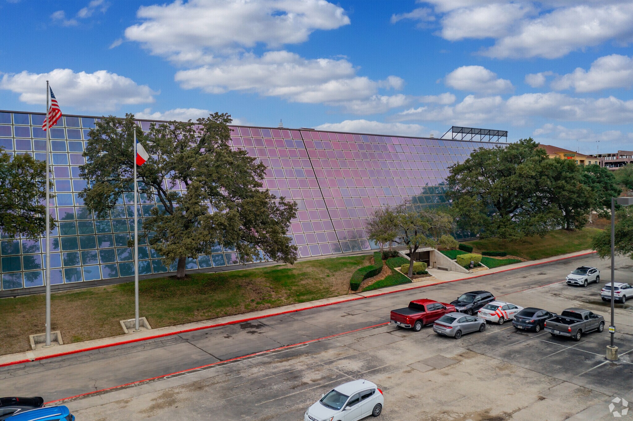 84 NE Loop 410, San Antonio, TX for lease Building Photo- Image 1 of 18