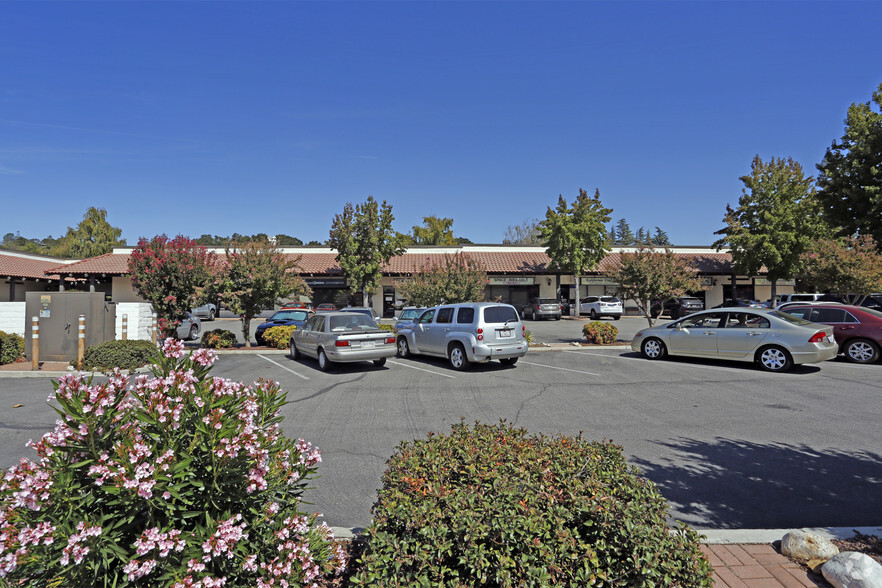 7425 El Camino Real, Atascadero, CA for sale - Primary Photo - Image 1 of 1