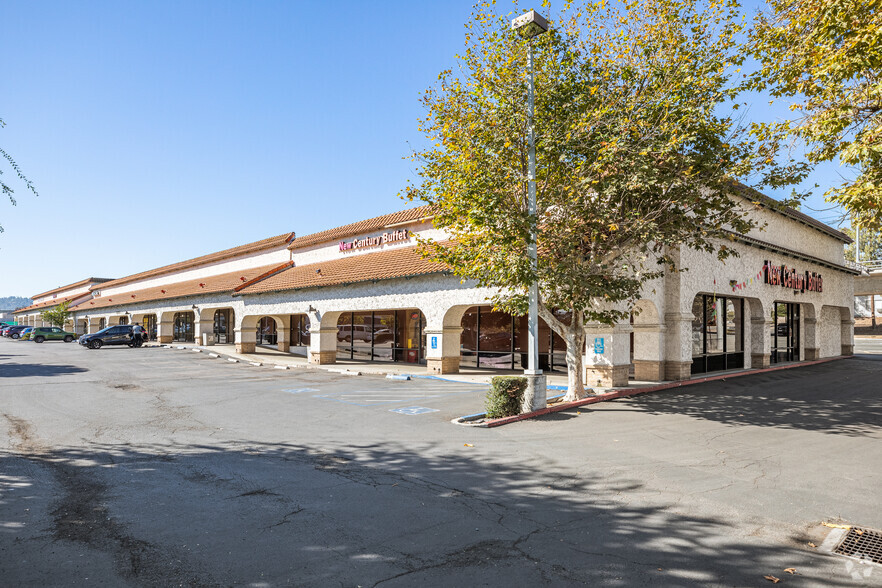 802-890 Jackman St, El Cajon, CA for lease - Building Photo - Image 1 of 6