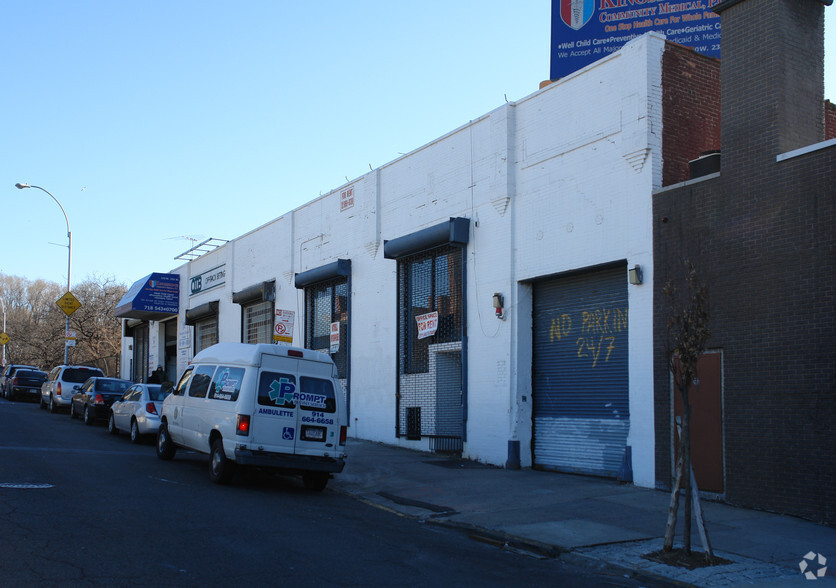 5622 Broadway, Bronx, NY for lease - Building Photo - Image 3 of 8