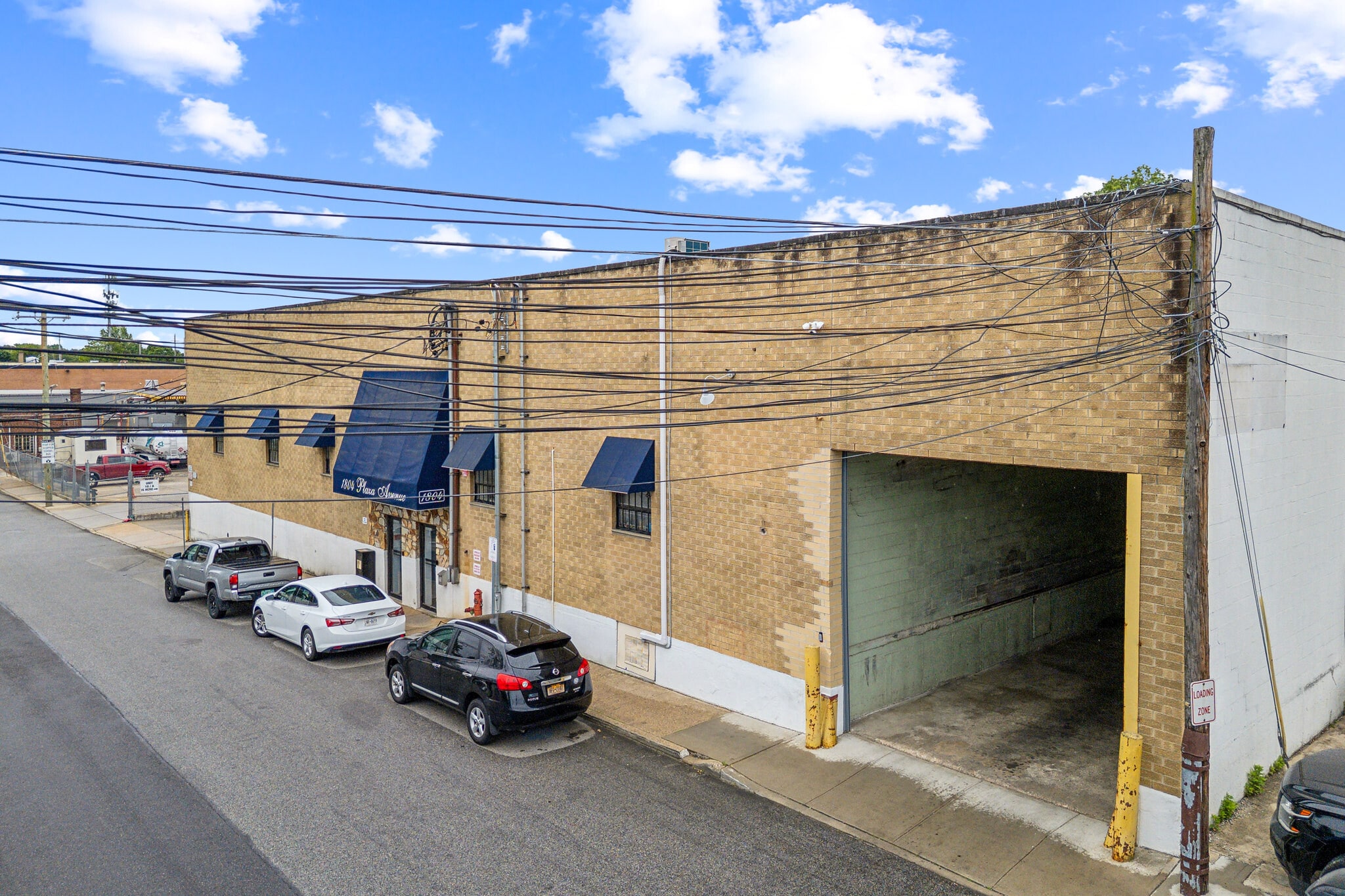 1804 Plaza Ave, New Hyde Park, NY for lease Interior Photo- Image 1 of 13