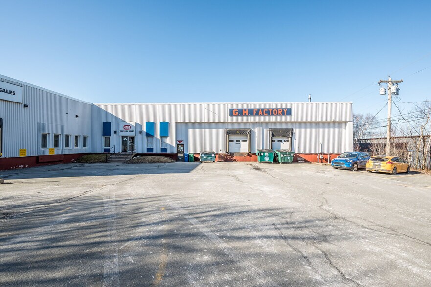 37 Fielding Av, Dartmouth, NS B3B 1E3