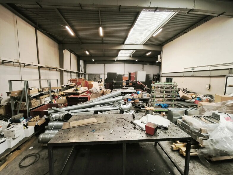 Flex in Argenteuil for lease - Interior Photo - Image 1 of 7