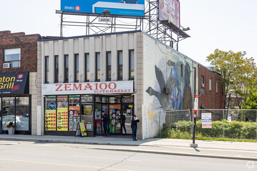 2611 Eglinton Ave W, Toronto, ON for sale - Building Photo - Image 1 of 1