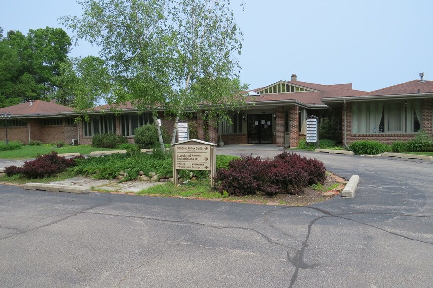 1101 Glendale Blvd, Valparaiso, IN for sale - Building Photo - Image 1 of 1