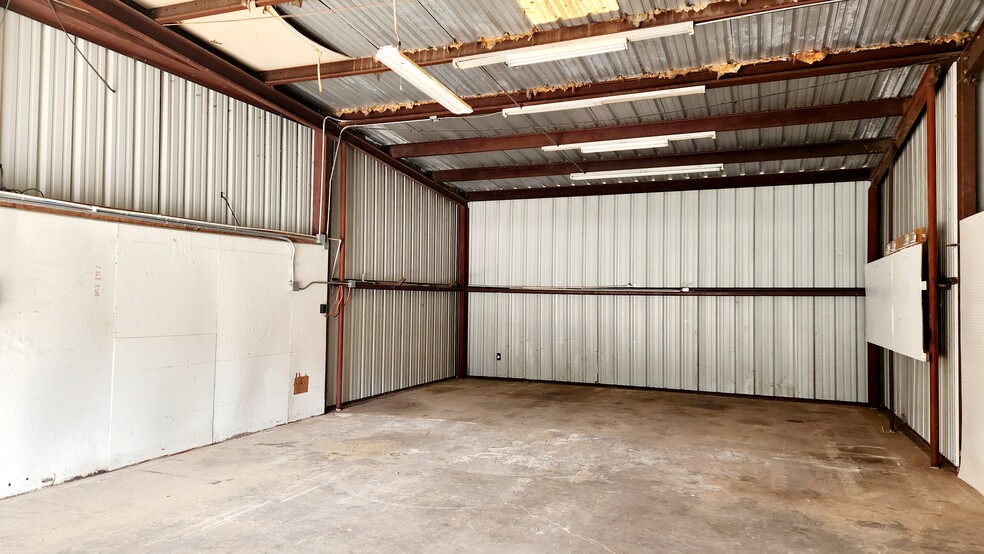 FM-1314 & McQueen, Conroe, TX for lease - Interior Photo - Image 3 of 6