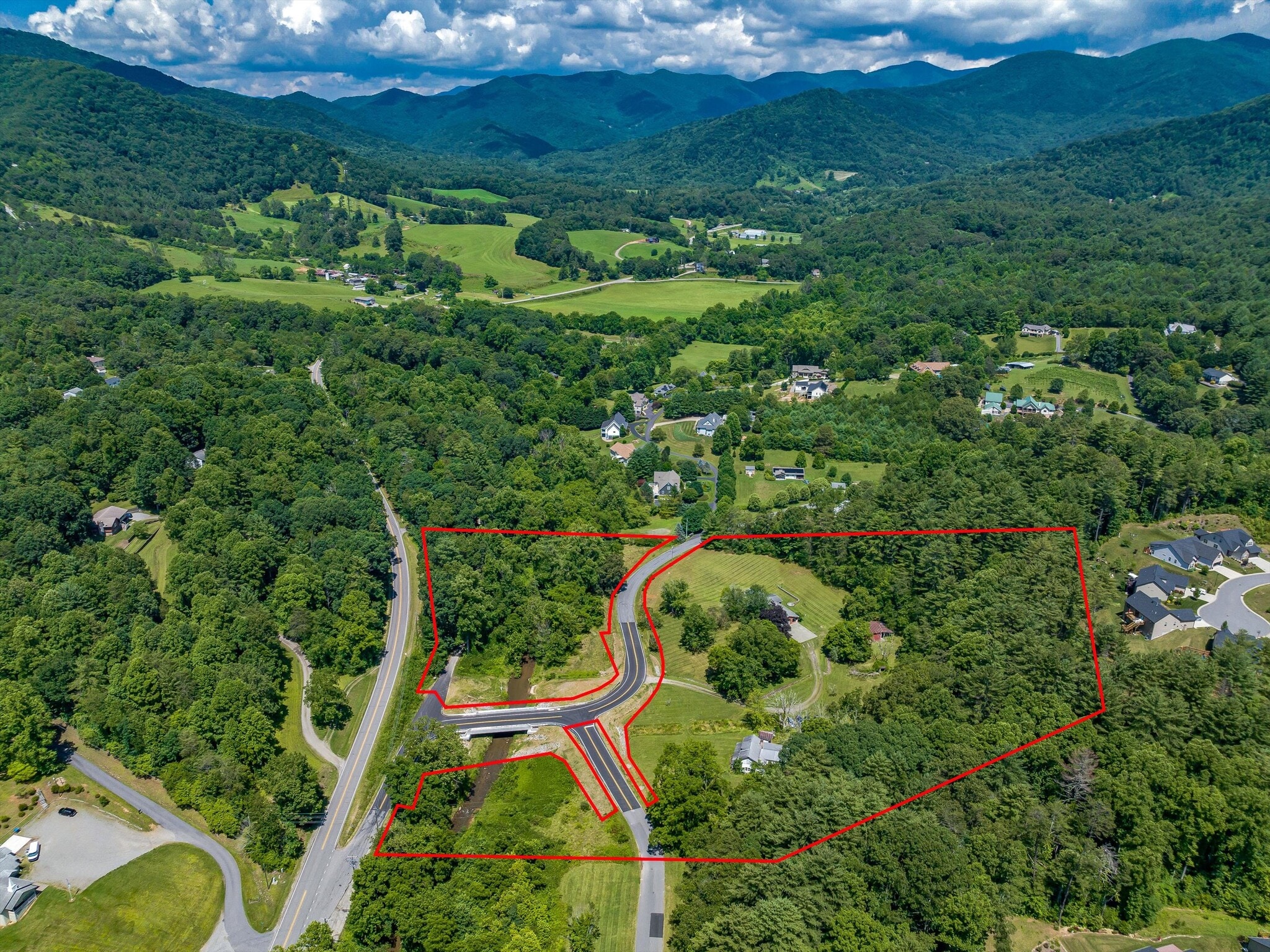 21 Parker Cove Rd, Weaverville, NC for sale Building Photo- Image 1 of 50
