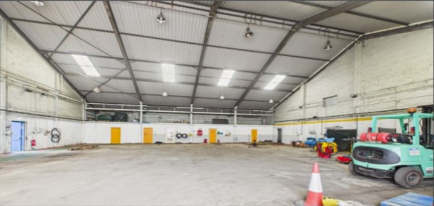 173-175 Airdrie Rd, Caldercruix for lease Interior Photo- Image 1 of 2