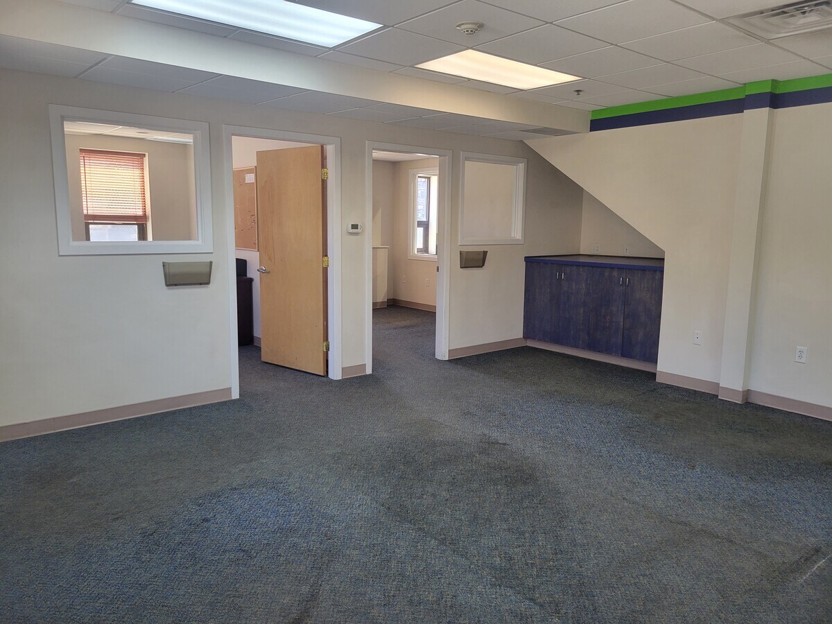 5 Walnut Hill Park, Woburn, MA 01801