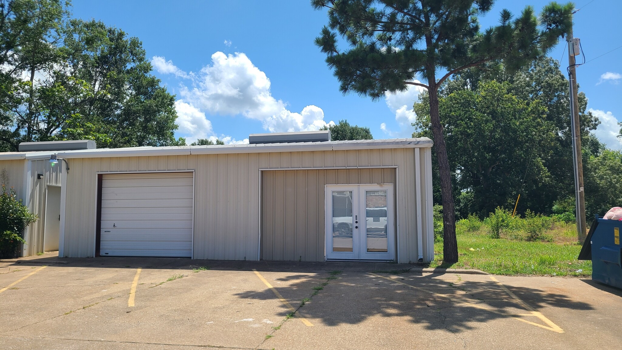 1315 S Palestine St, Athens, TX for lease Building Photo- Image 1 of 19