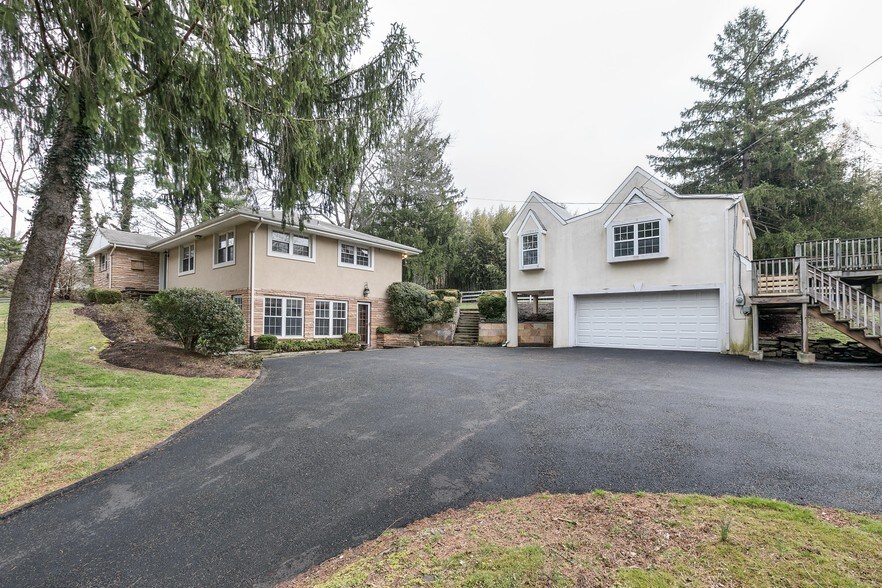 1113 Canal Rd, Princeton, NJ 08540